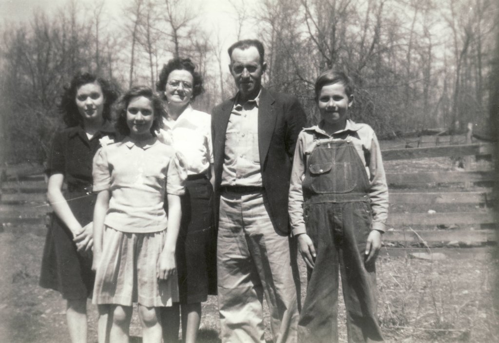 lonniehudlerfamily.jpg