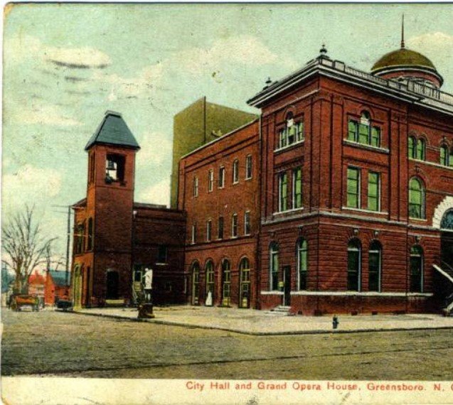 cityhallonnorthelmst.jpg