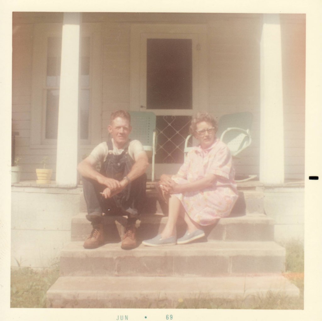 delmerandcarriejones1969.jpg