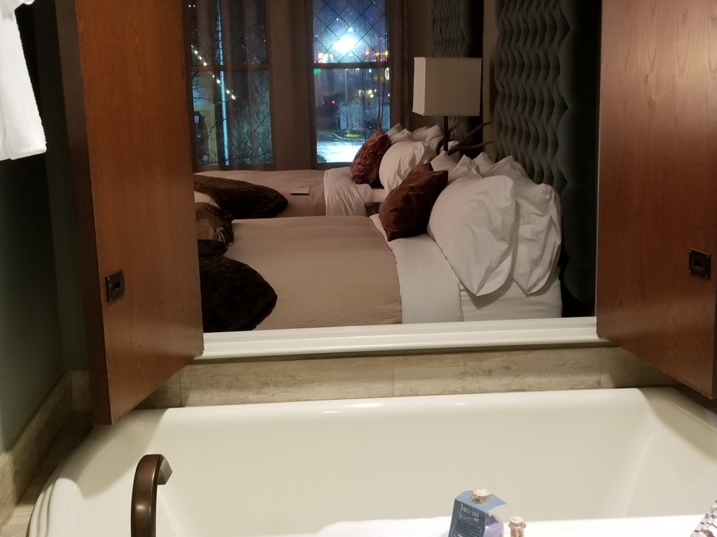 _211049.jpg
