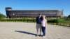 _090636_small.jpg